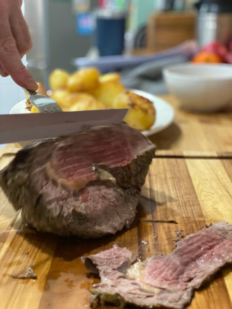 simply good pies sunday roast, sunday roast sg, Sunday roast delivery Singapore, no-prep sunday roast dinner sg, easy meal Sunday roast for the whole family sg, free delivery Sunday roast  Singapore. Simply Good Pies Sunday Roast Singapore, free delivery sunday roast dinner, sunday roast lunch delivery Singapore, premium Sunday roast meal Singapore,  easy prep sunday roast dinner Singapore, Sunday roast lunch Singapore, simply good pies Singapore